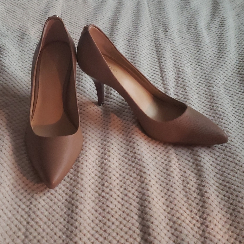 NWOB Michael Kors pumps